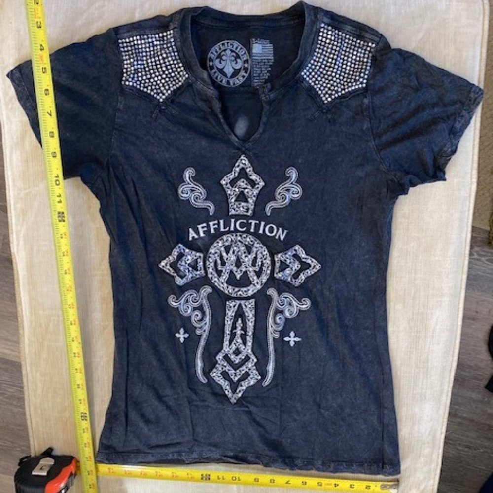 XL Women's Affliction "Vintage" Shirt